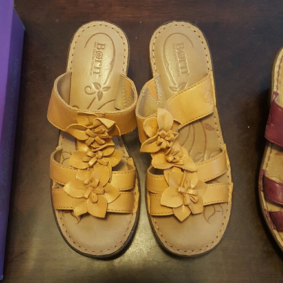 Sandals - Picture 2 of 2